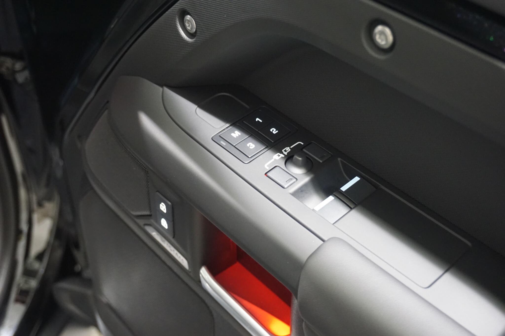 Land Rover Defender 110 3.0 D350 MHEV X-Dynamic HSE Hard Top SUV Auto 4WD MWB Euro 6 (s/s) 5dr